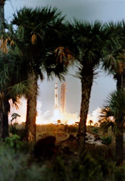 Start Saturnu V s Apollem 9 z Kennedyho vesmírného střediska, 3. března 1969 (NASA).